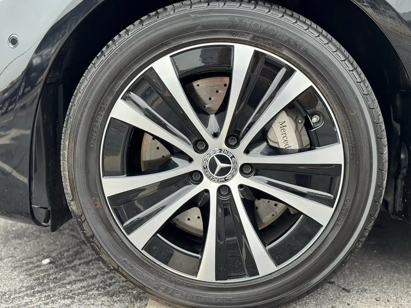 Mercedes-Benz E-Class New Energy 2023 E 350 e L Plug-in Hybrid Sport Sedan фото 42