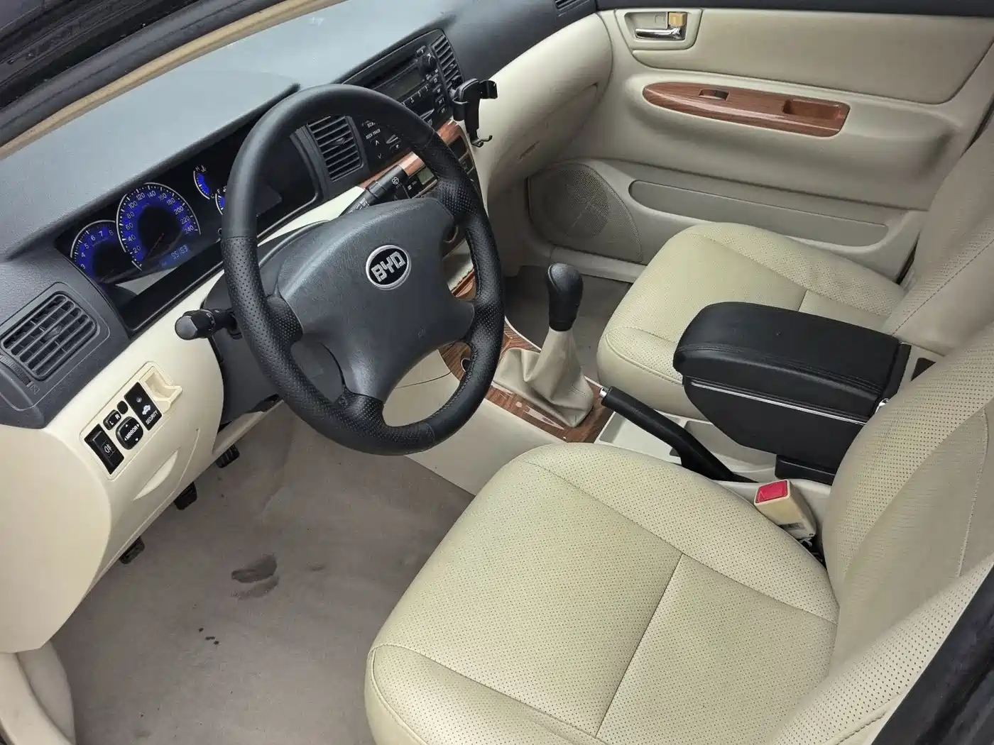 Фото 5 - BYD F3