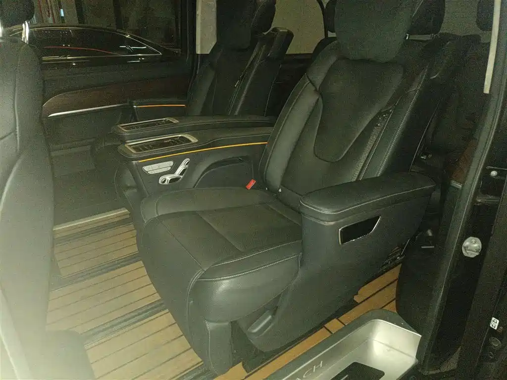 MERCEDES-BENZ V-CLASS