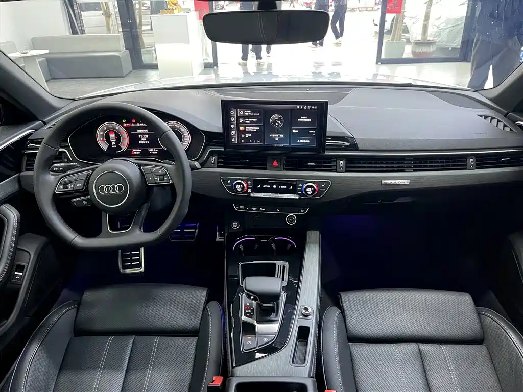 Audi A4L 2023 40 TFSI Luxury Sport фото 11