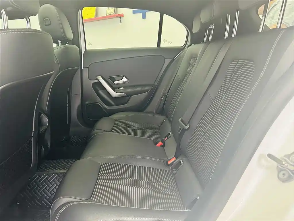 Mercedes-Benz A-Class (Import) 2022 A 200 Dynamic фото 22