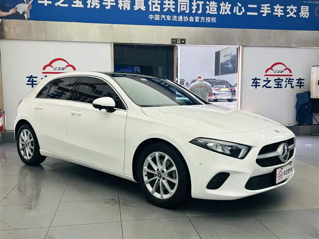 Mercedes-Benz A-Class (Import) 2022 A 200 Dynamic фото 3