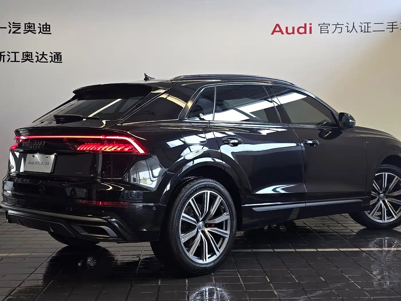 Audi Q8 2019 45 TFSI Premium Dynamic фото 6
