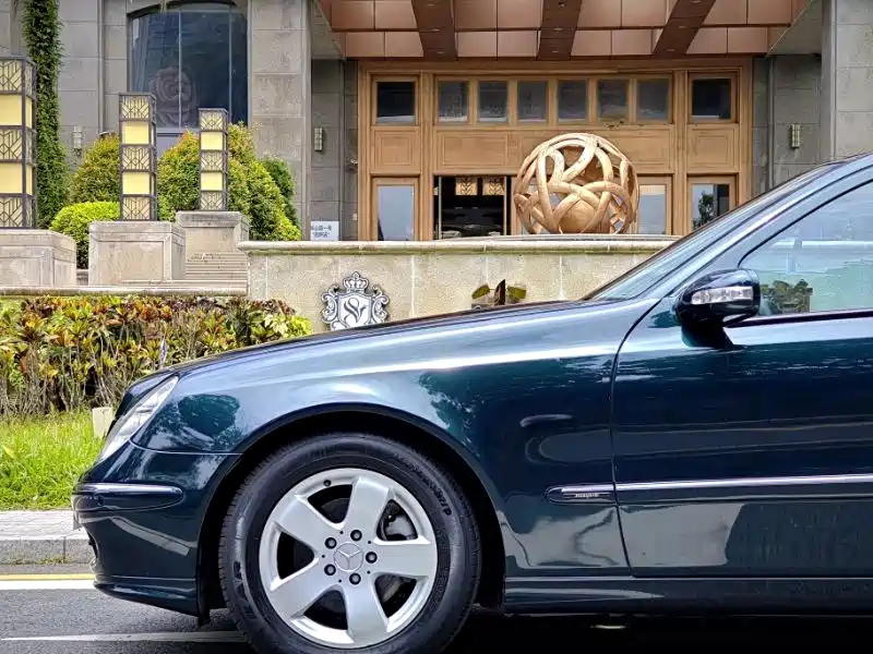 Mercedes-Benz E-Class (Import) 2004 E 240 фото 4