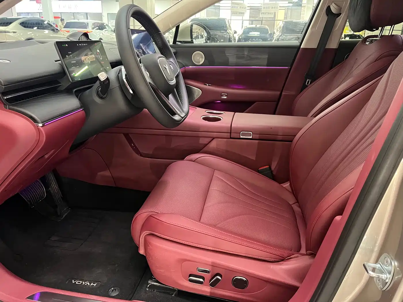 Voyah Auto VOYAH Zhuiguang L 2025 2025 Mid-configuration Model