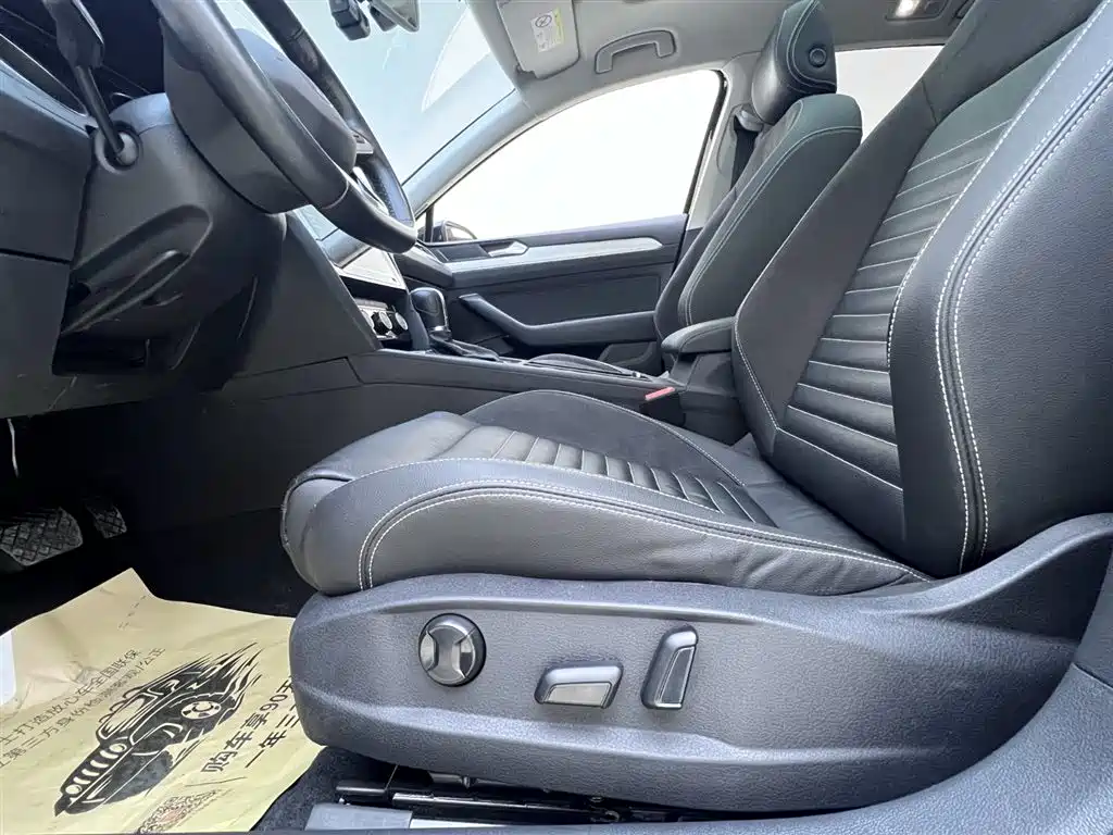 Volkswagen Magotan 2020 280TSI DSG Comfort фото 17
