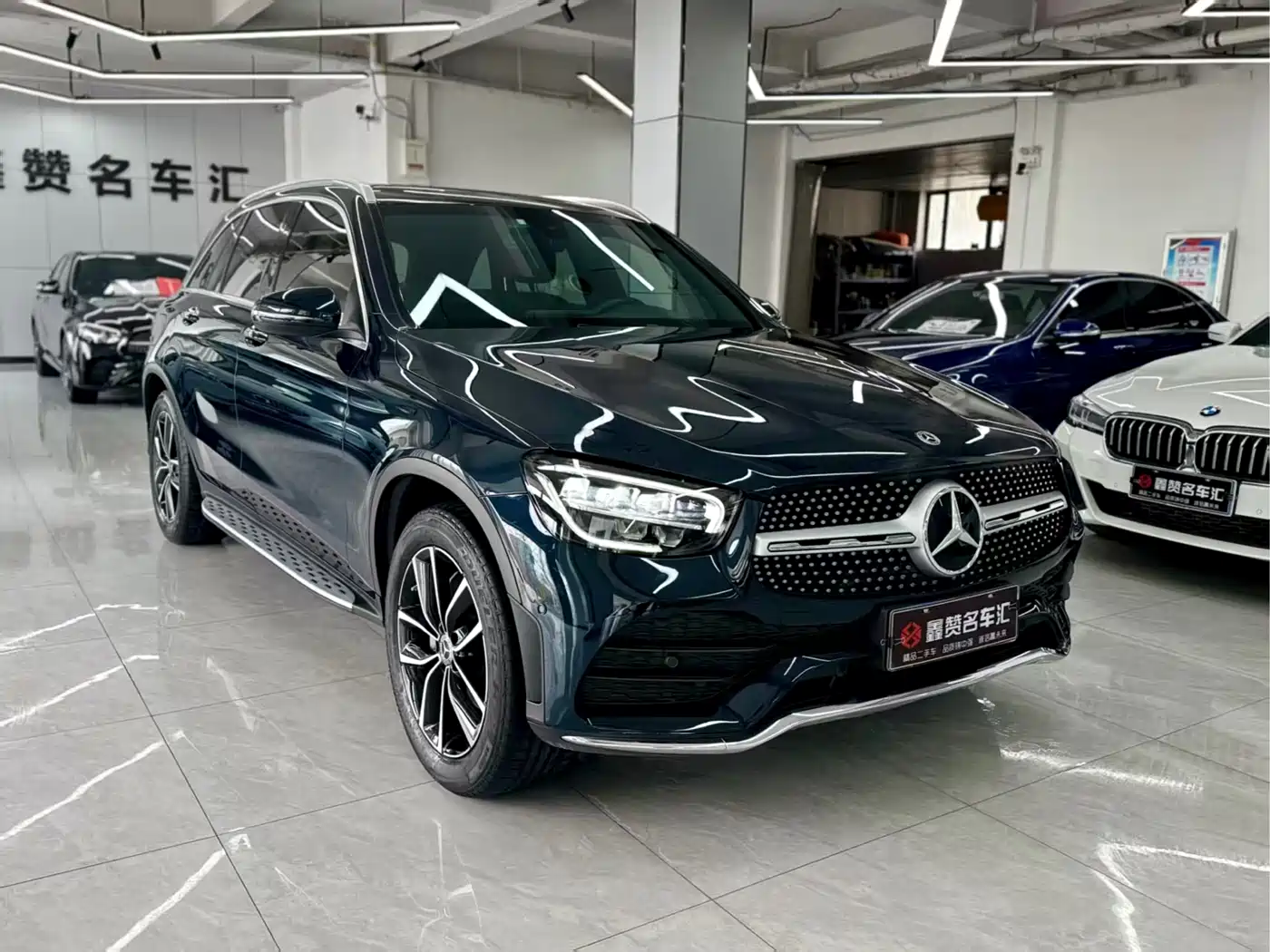 MERCEDES-BENZ GLC