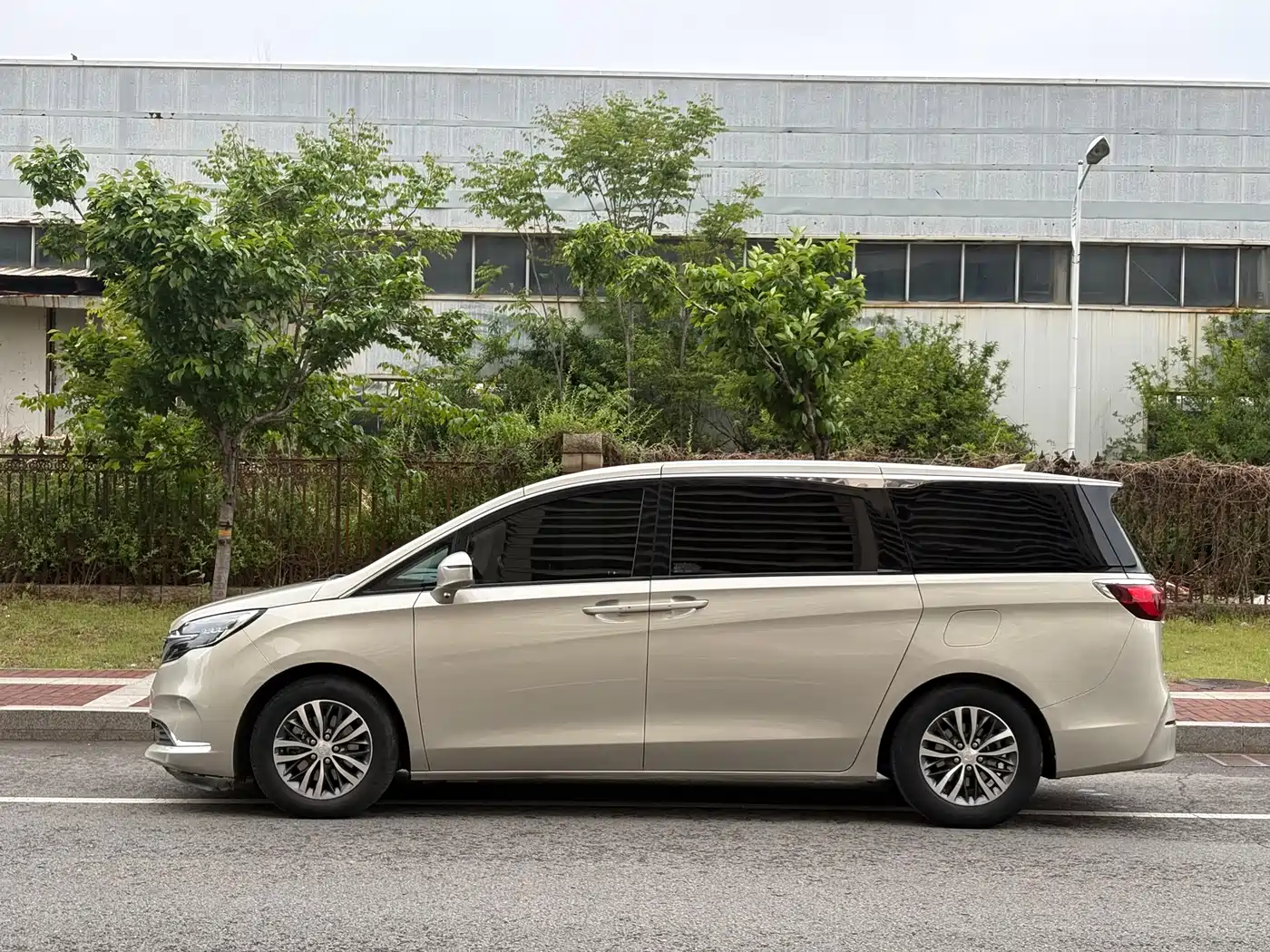 Buick GL8 2020 Model ES Landglory 653T Comfort фото 5
