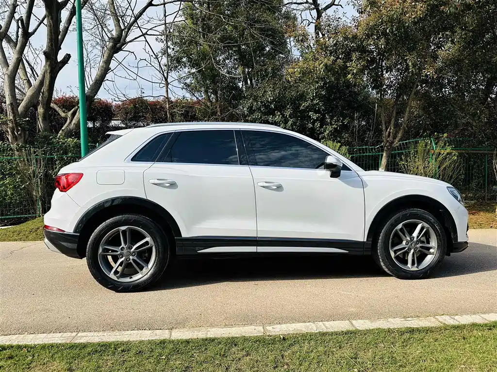Audi Q3 2021 35 TFSI Progressive Elegance фото 4