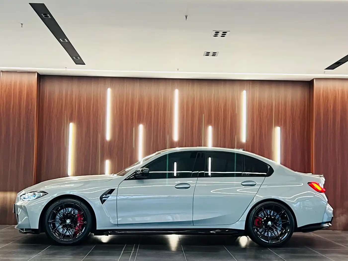 BMW M3 2023 M3 Sedan M xDrive Thunder Edition фото 7