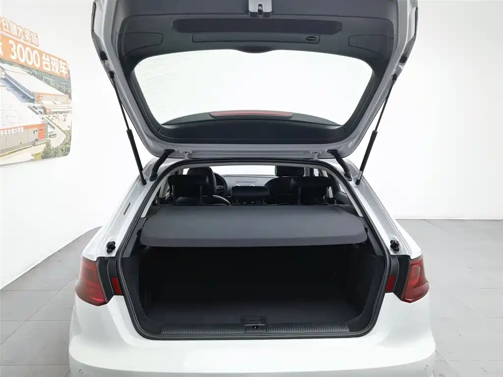 Audi A3 2016 Sportback 35 TFSI Style фото 16