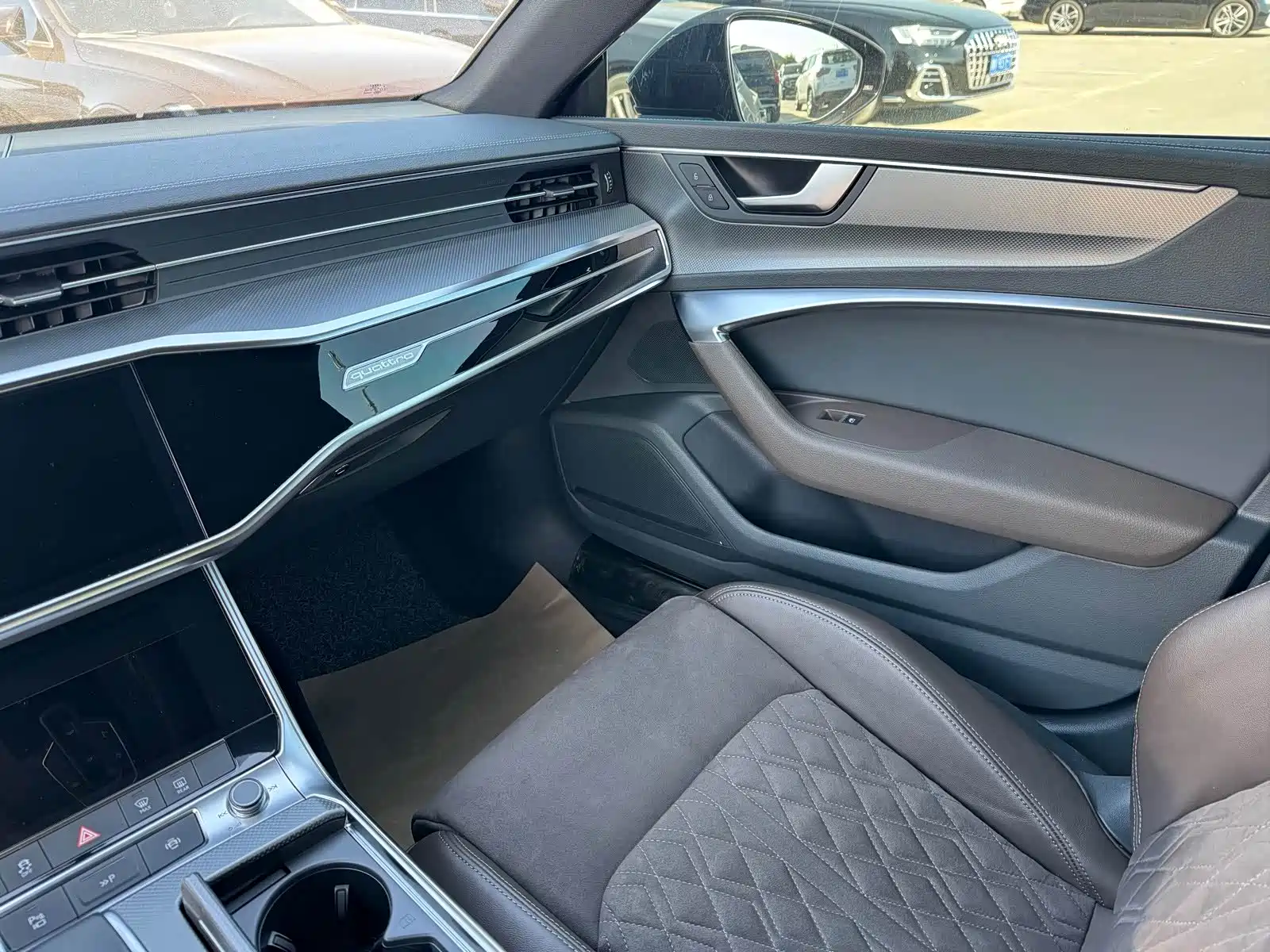 Photo 11 - Audi A7L