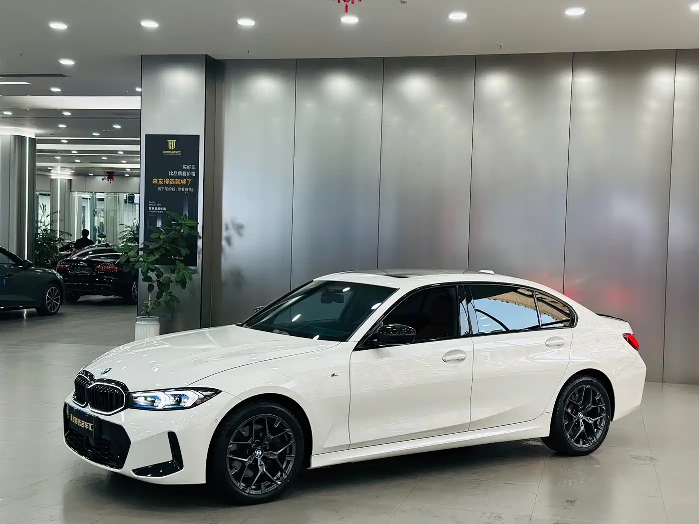 Фото 1 - BMW 3 Series