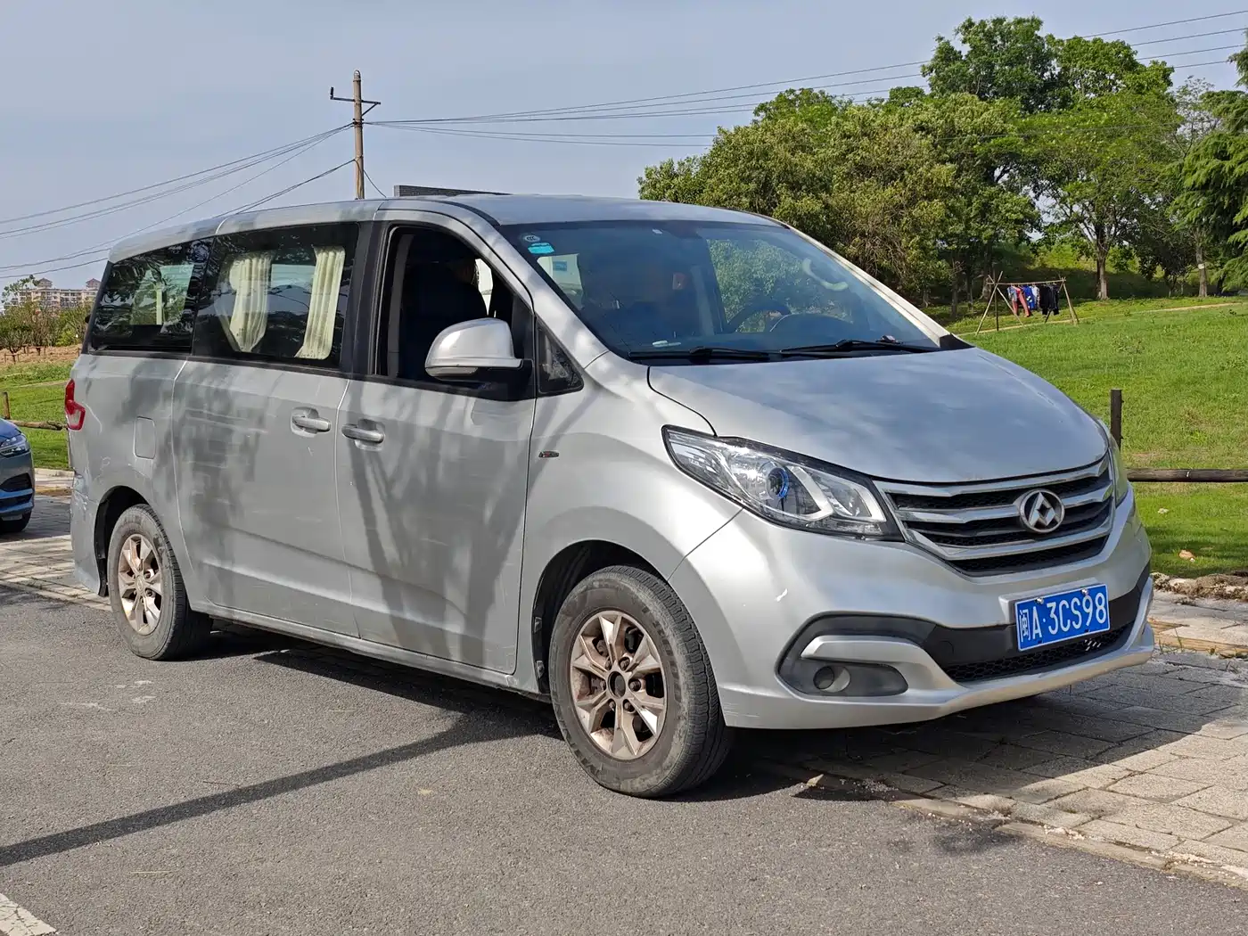 SAIC Maxus Maxus G10 2014 Model Year 2.0T Auto Executive фото 3
