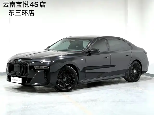 BMW 7 SERIES