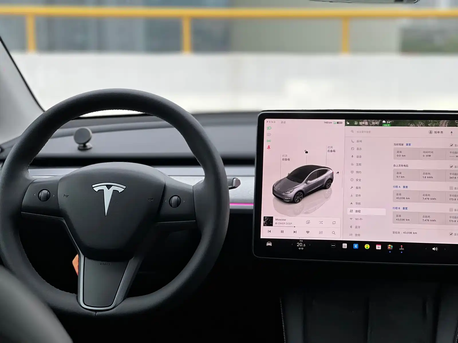 Фото 10 - Tesla Model Y