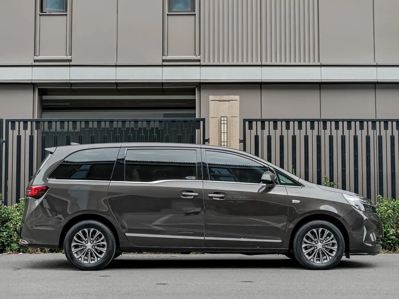 Buick GL8 2020 Model Land Business Class 652T Luxury фото 4