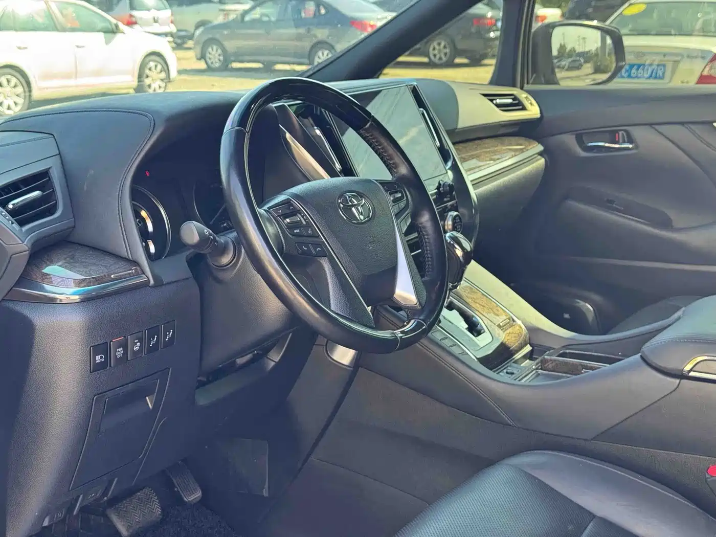 Toyota Vellfire 2023 2023 Crown Hybrid 2.5L HV Premium
