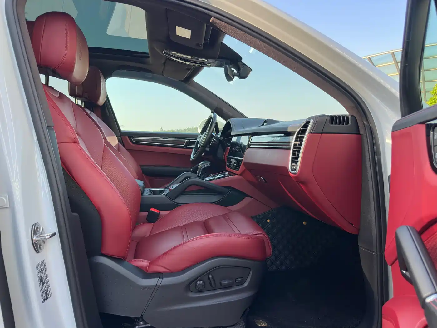 Porsche Cayenne 2023 Cayenne 3.0T Platinum Edition фото 11