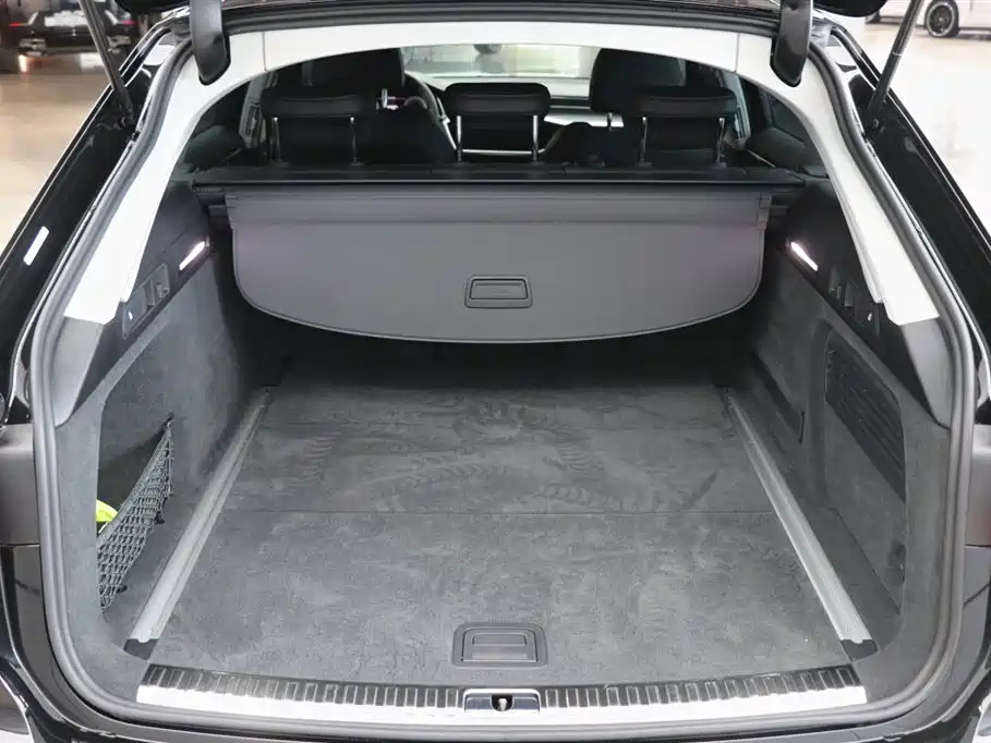 Audi A6 (Import) 2025 Avant Pioneer 45 TFSI Premium Dynamic фото 31