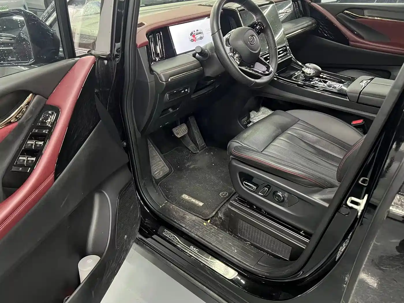 GAC Trumpchi Trumpchi M8 2024 Patriarch Series 400T Ultimate Edition фото 3