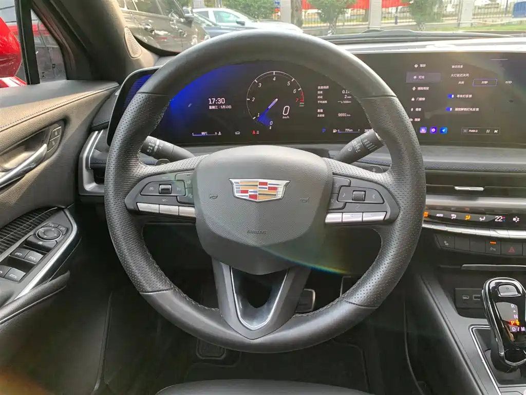Cadillac XT4 2023 2024 28T 4WD Luxury Edition