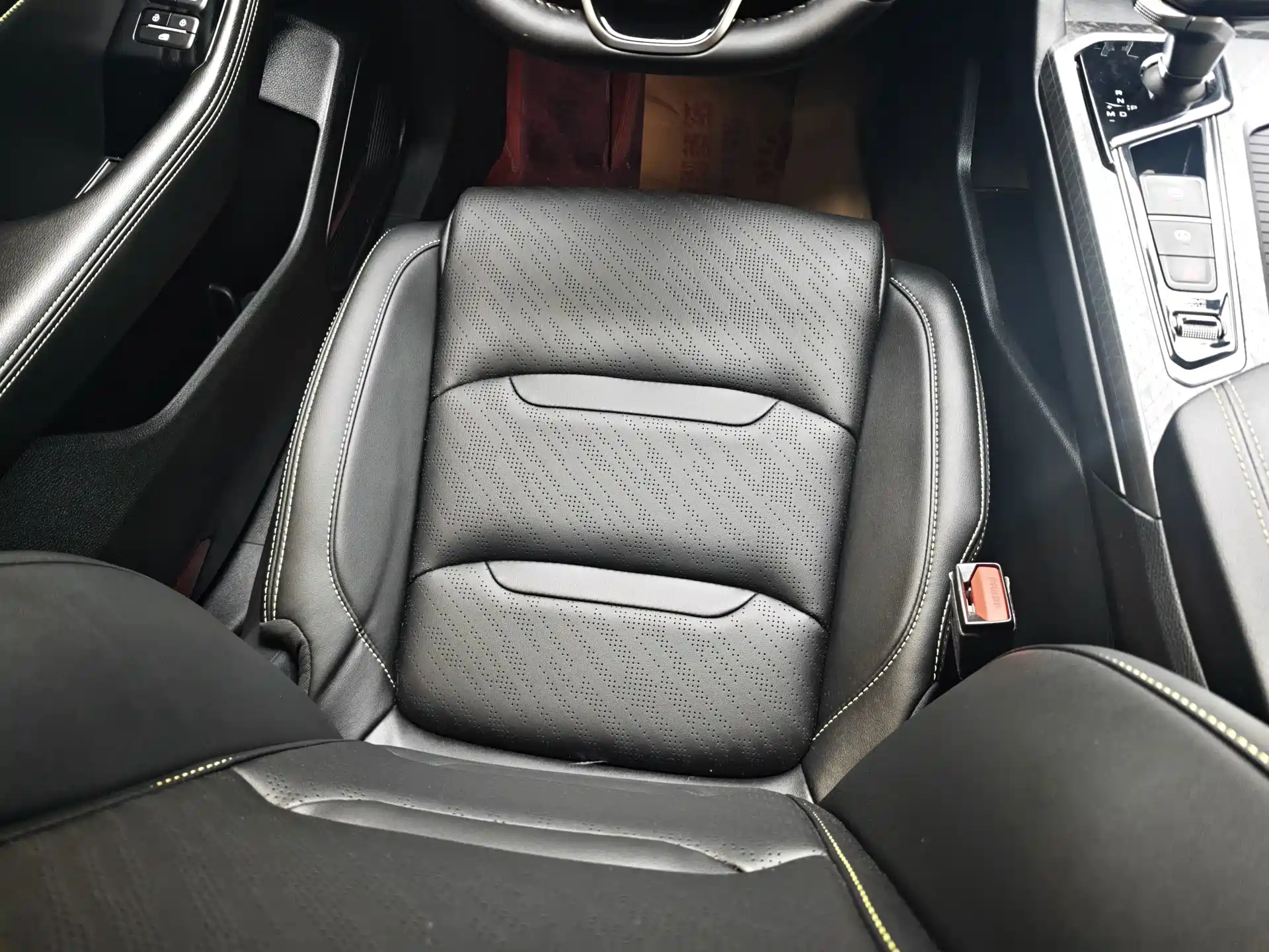 Фото 8 - Geely Preface