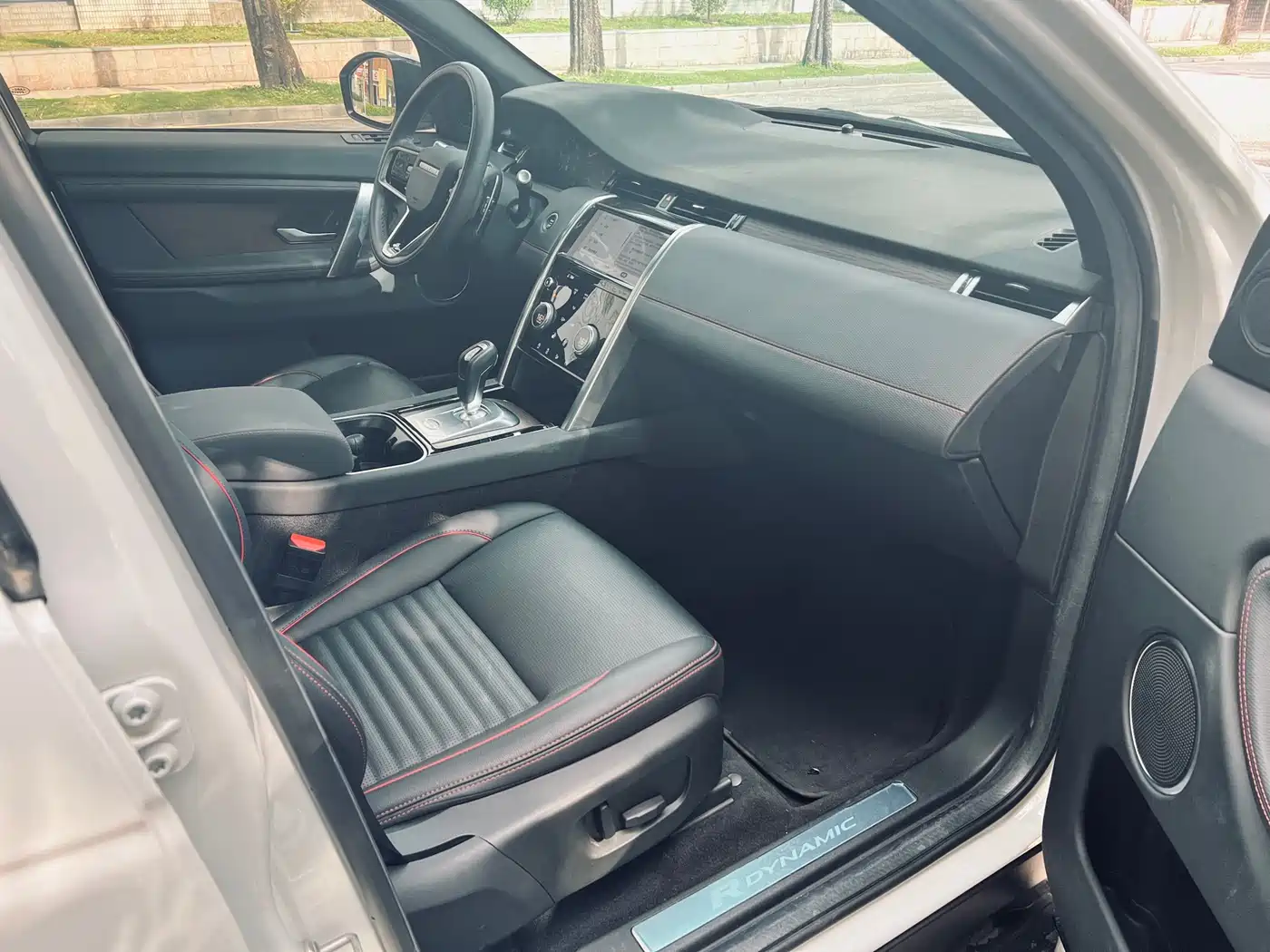 Land Rover Discovery Sport PHEV 2022 Facelift P300e Plug-in Hybrid фото 7