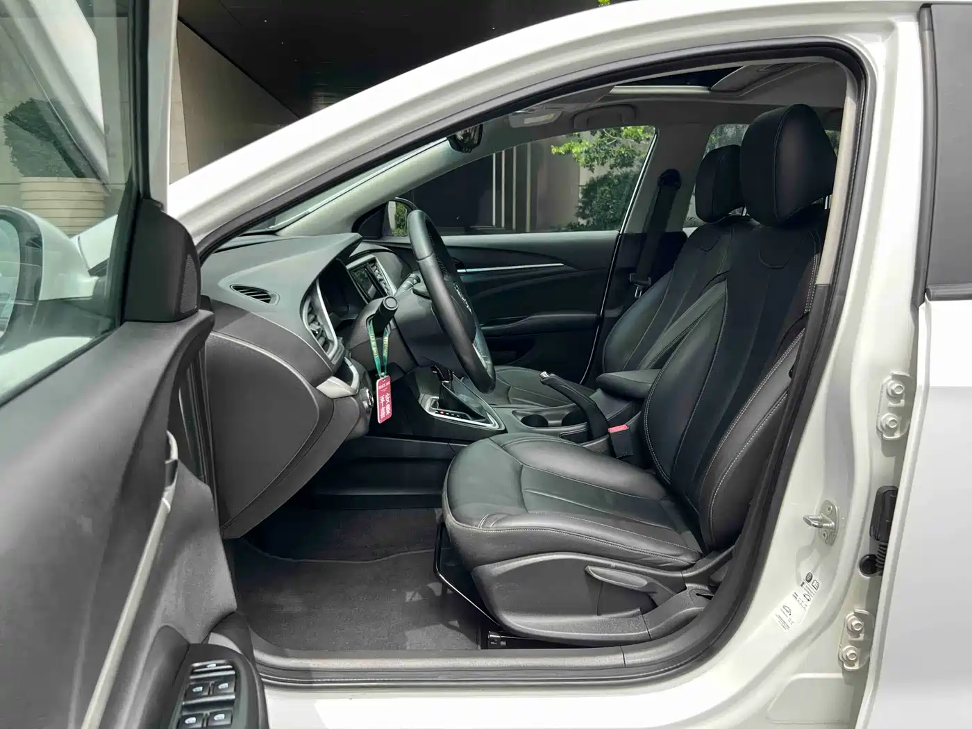 Buick Excelle 2019 18T Auto Connected Elite China VI фото 11