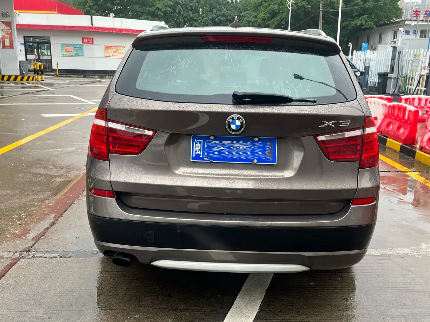 BMW X3 (Import) 2012 xDrive20i Luxury фото 8