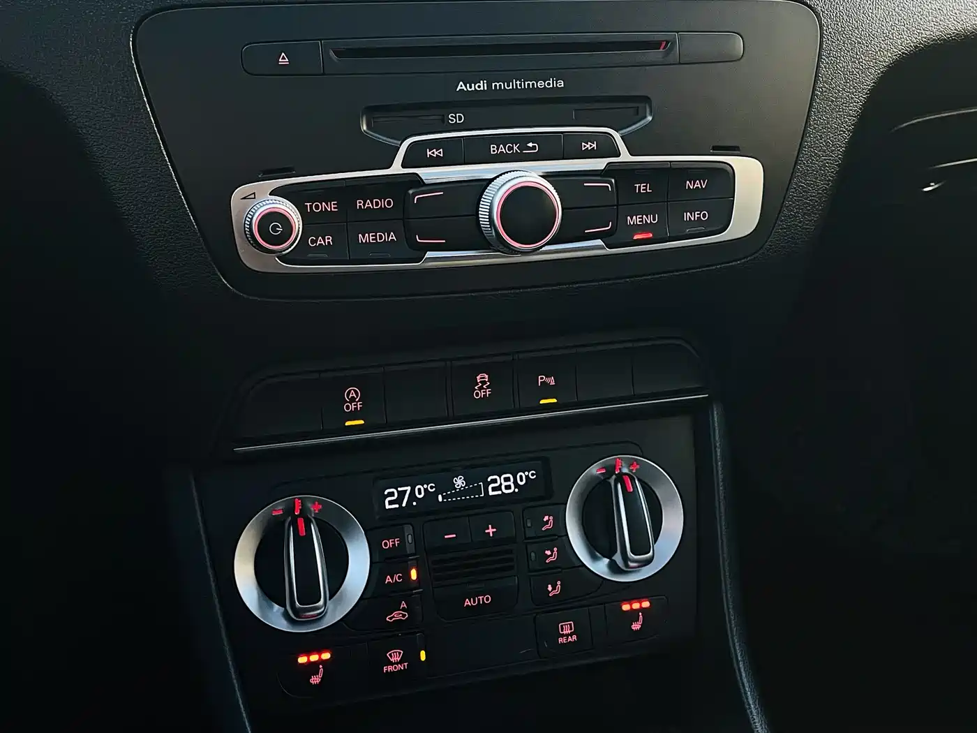 Audi Q3 2015 35 TFSI Comfort фото 11