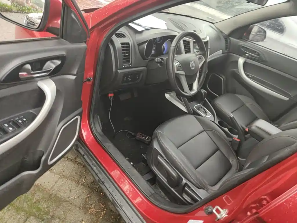 Changan CS35 2017 2016 1.6L Automatic Luxury Model China V