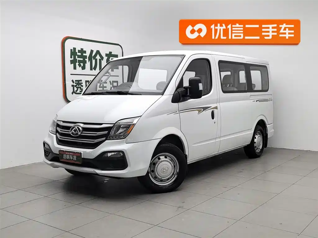 SAIC Maxus Xintu V80 2018 2.5T 6-speed manual Aoyuntong modified short wheelbase ultra-low roof 5-6-seater