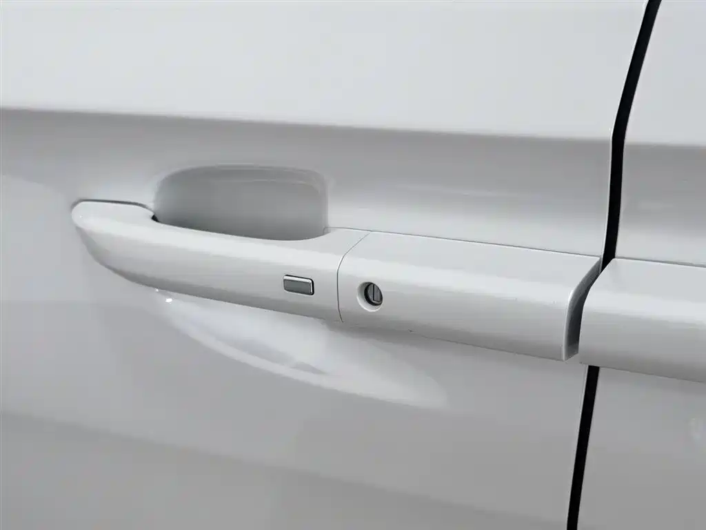 BUICK GL8 NEW ENERGY