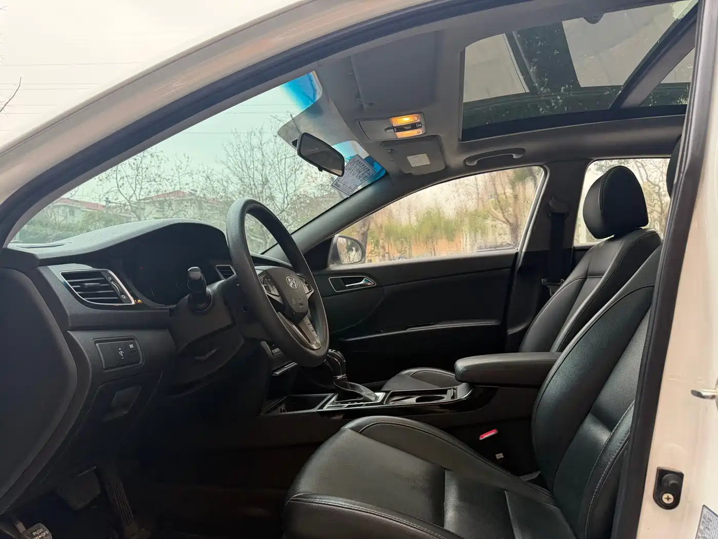 Hyundai Mistra 2014 1.8L Auto Premium DLX фото 7