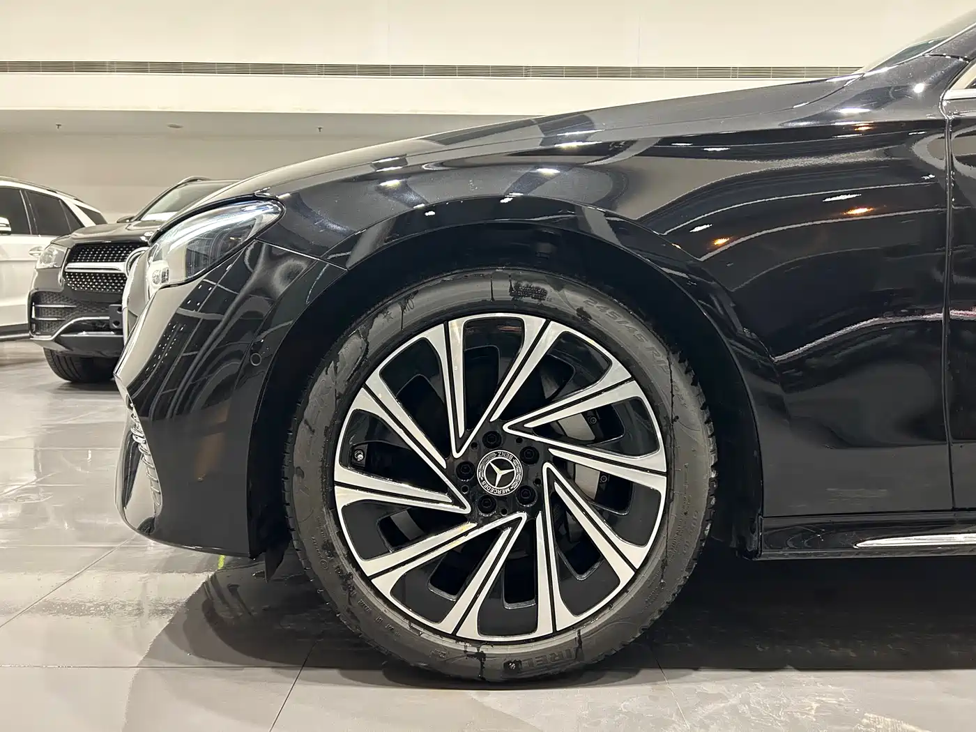 Mercedes-Benz E-Class 2024 Model E 300 L Luxury фото 4