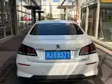 Photo 8 - Peugeot 408