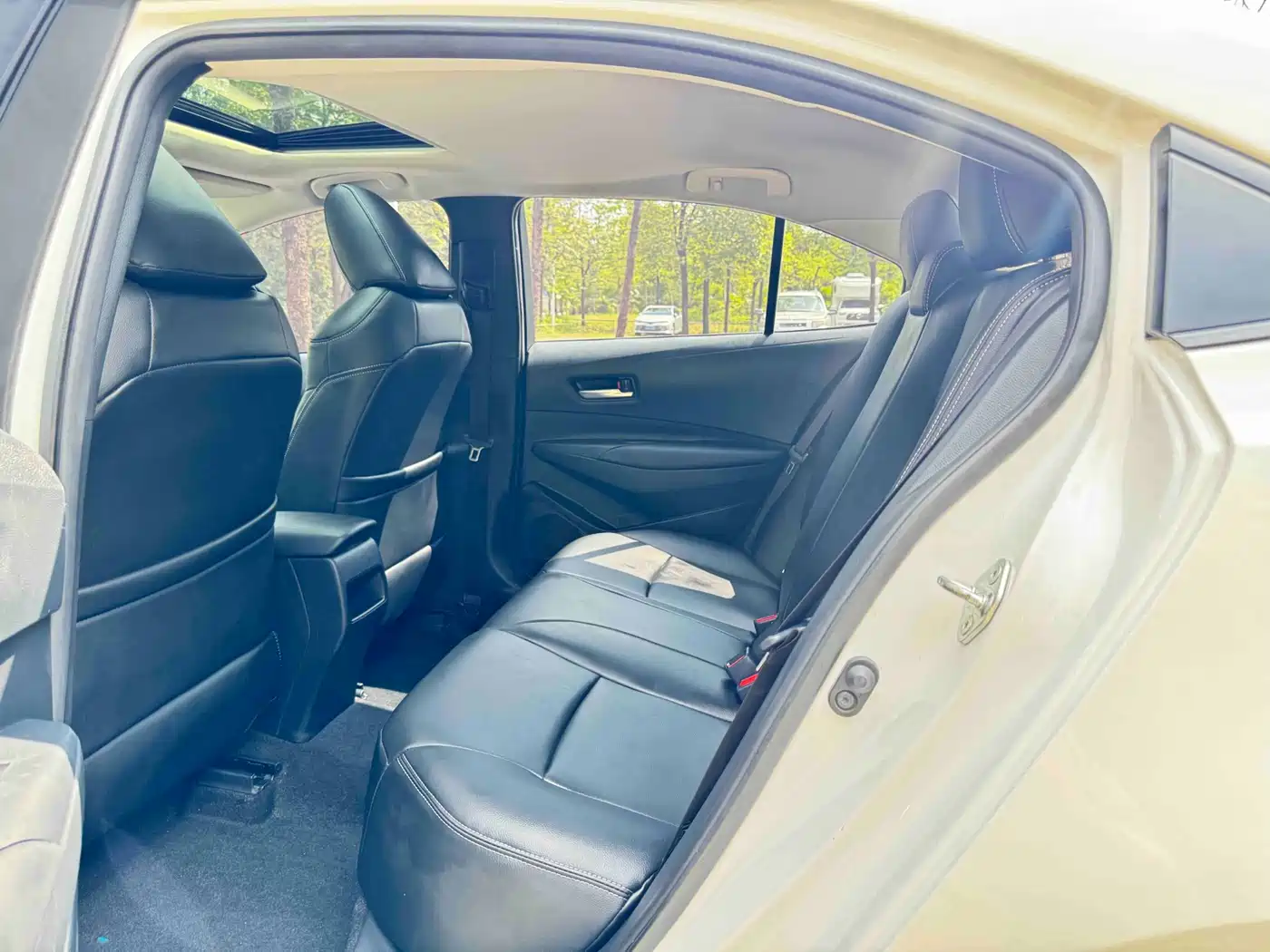 Toyota Corolla 2021 1.2T S-CVT Elite PLUS Edition фото 10