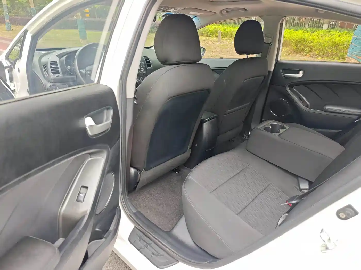 Kia K3 2013 1.6L Automatic GLS фото 12