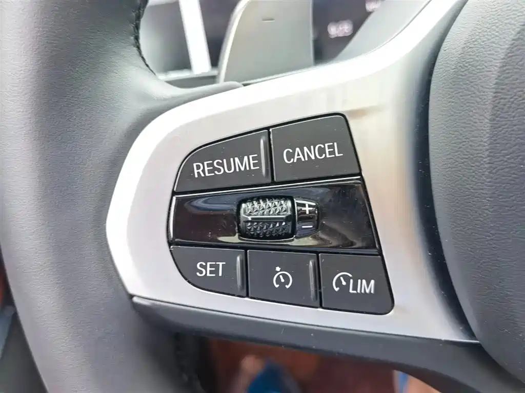 BMW 3 Series 2024 325Li M Sport Shadowline Package фото 31
