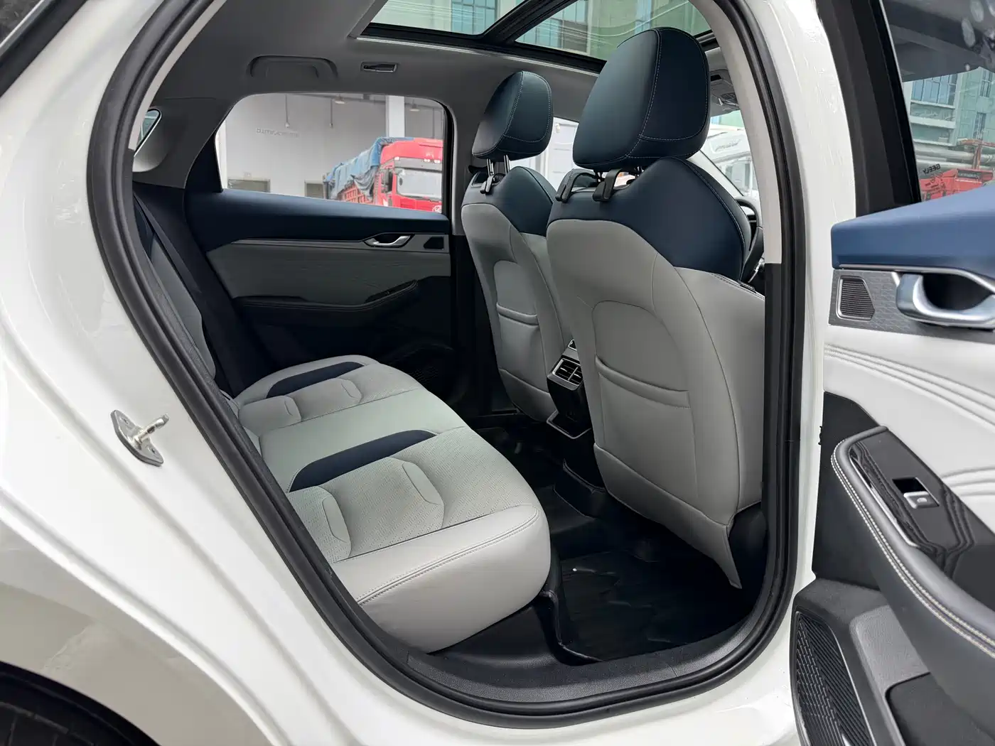 GEELY AUTOMOBILE XINGRUI