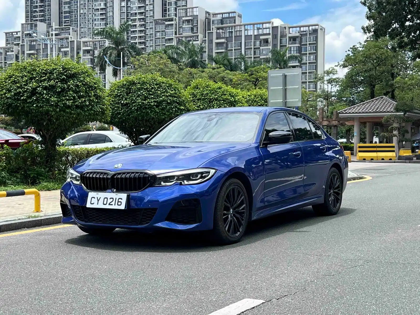 صورة 1 - BMW 3 Series