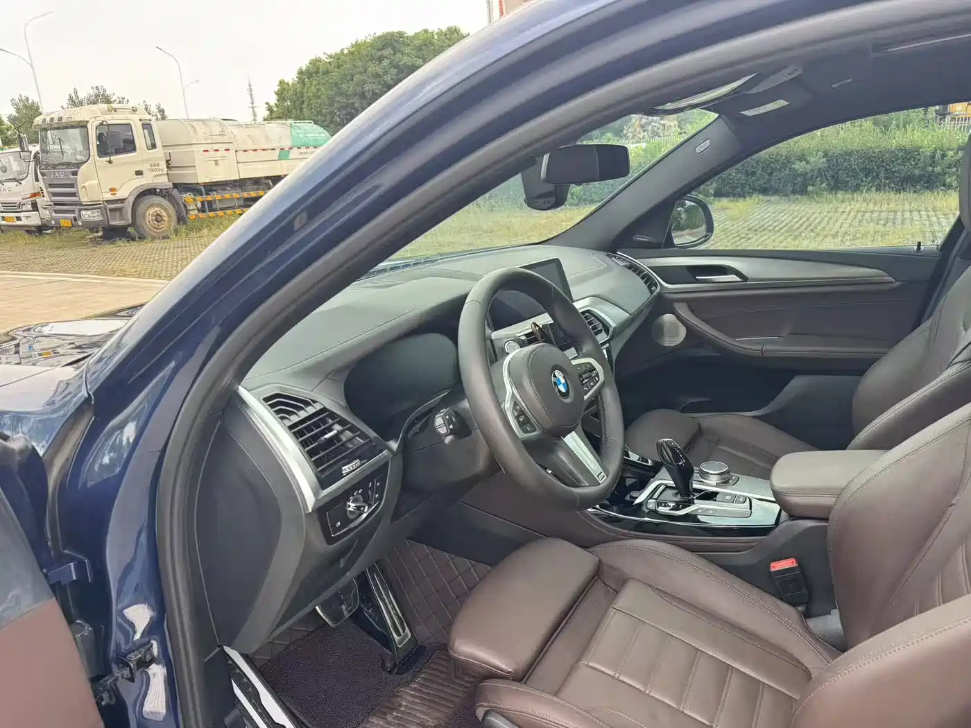 Photo 11 - BMW X4