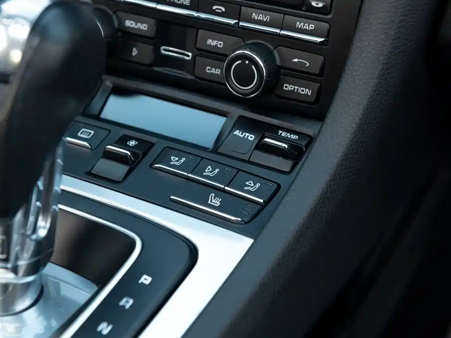 Porsche 911 2012 Carrera S 3.8L фото 31