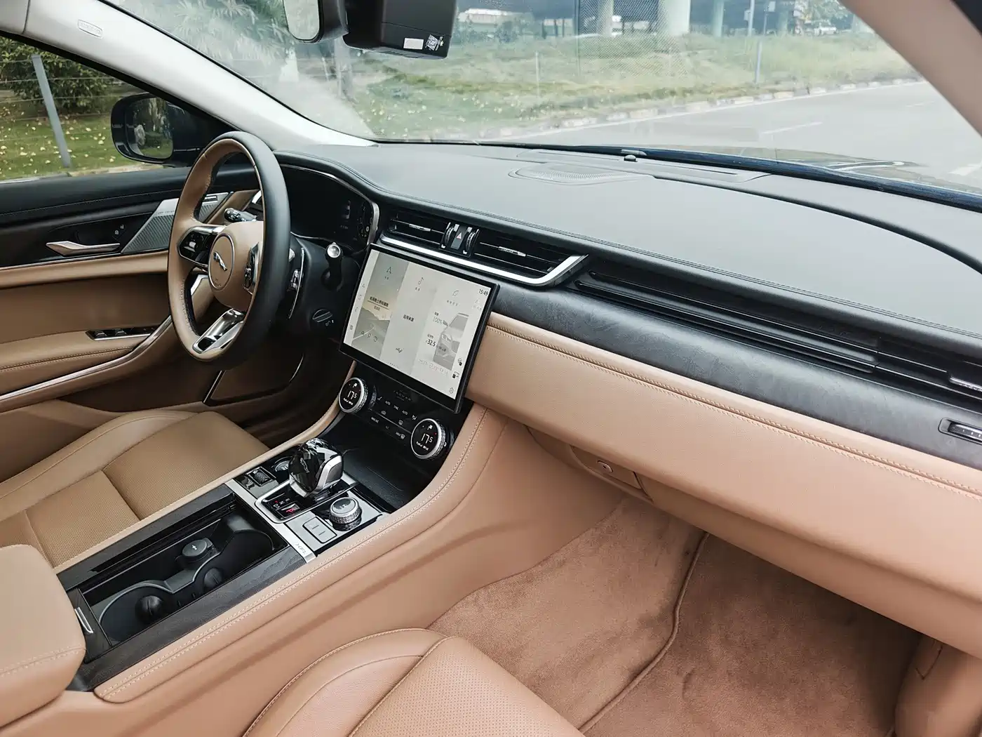 Jaguar XFL 2025 2024 2.0T P250 2WD Premium Luxury