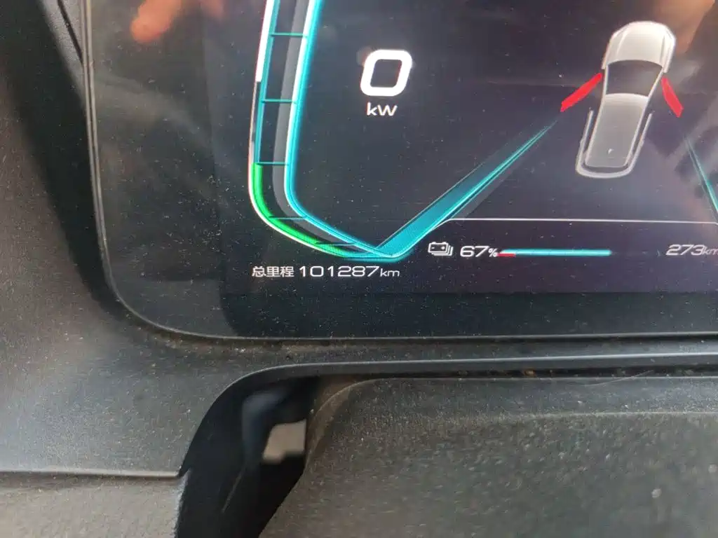 Фото 9 - BYD e2