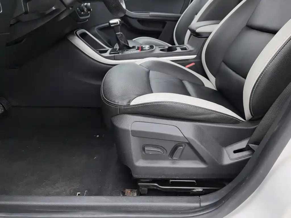 Qoros 5 2018 2018 1.6T Automatic Premium Type