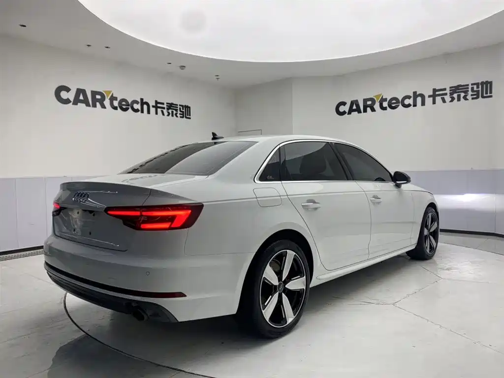 Audi A4L 2018 30th Anniversary 40 TFSI Fashion фото 5