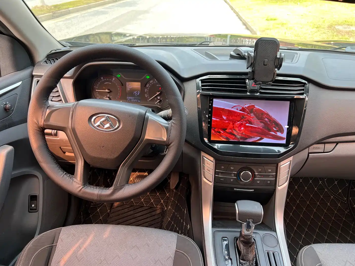 SAIC MAXUS CHASE T60