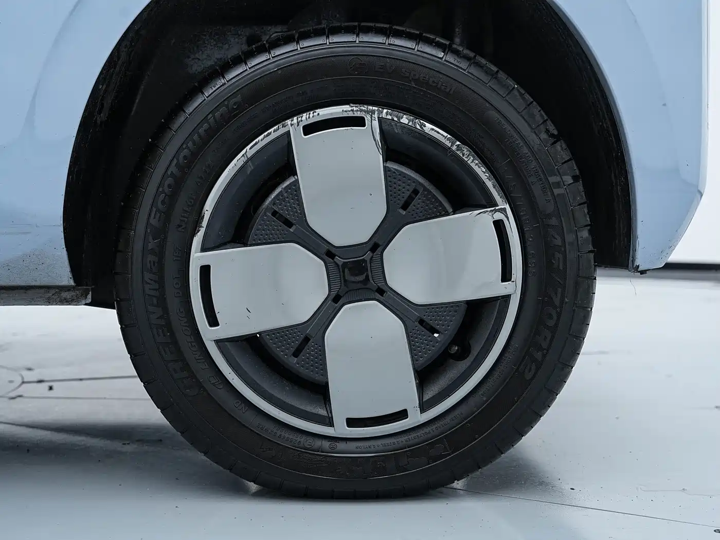 Wuling Motors Wuling Air ev 2023 2023 Model 4-Seater Standard Edition